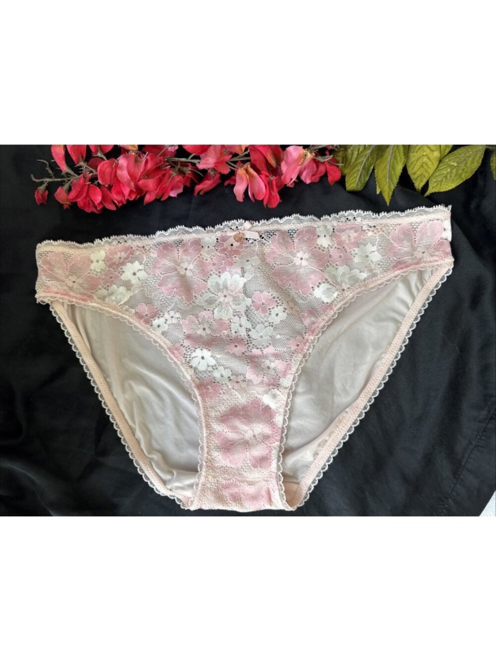 VICTORIA'S SECRET M BODY BY VICTORIA PINK SILKY LACE BIKINI SUMMER PANTIES NWT